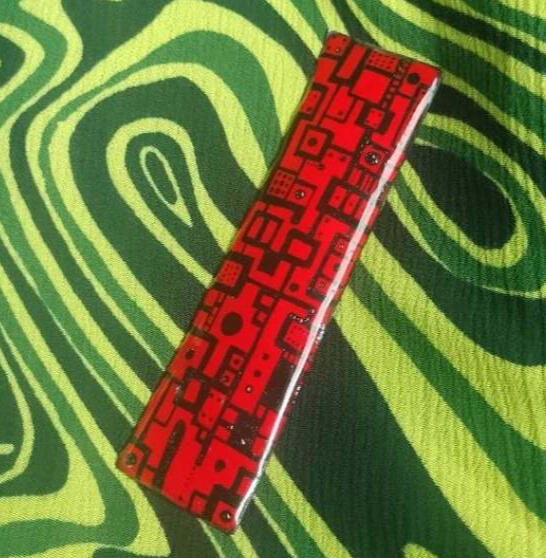 Untitled, ( email sur cuivre, 13*4 cm)