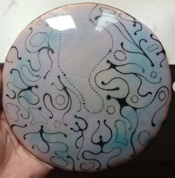 Untitled, ( email sur cuivre, 16 cm de diamètre)