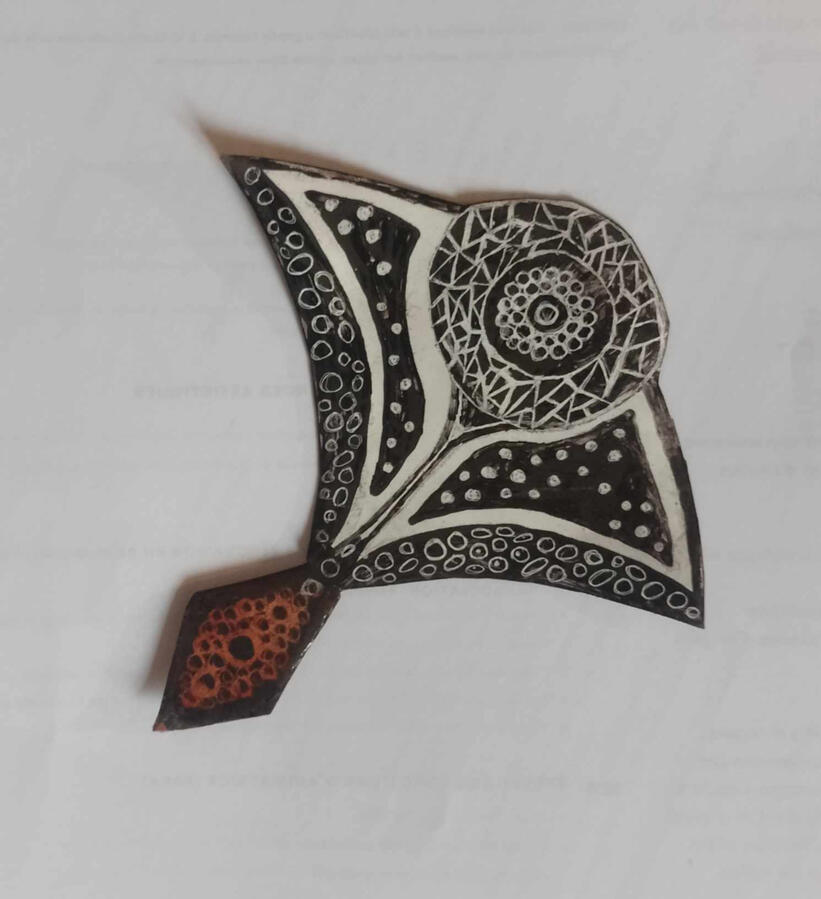 Raie emporte le manteau de nuit et apporte le disque solaire, ( email sur cuivre, 11*11 cm)