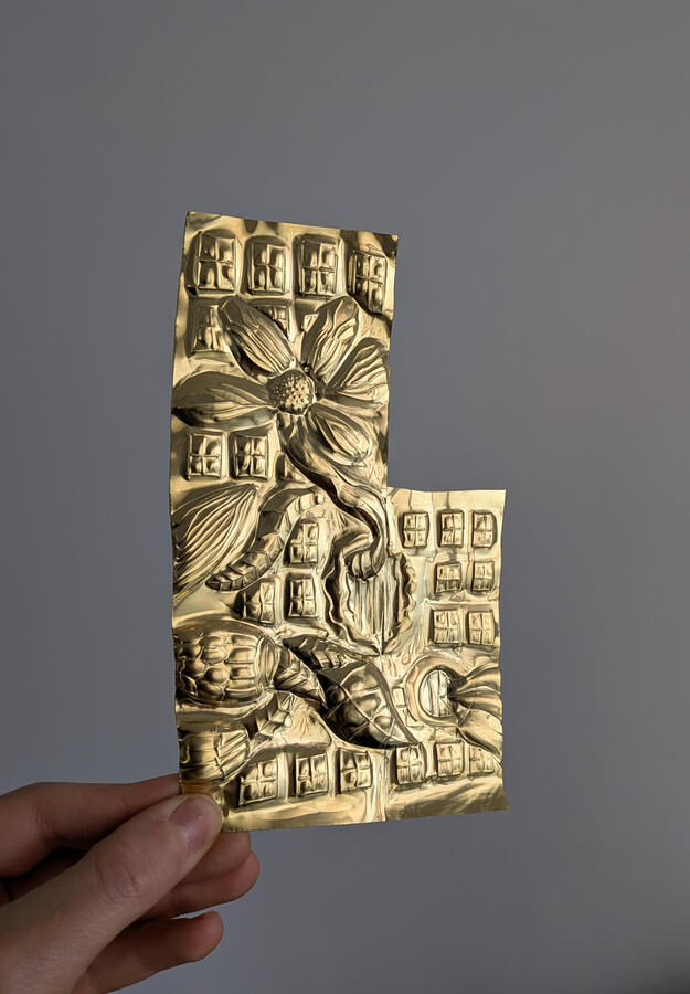 Embossage sur laiton