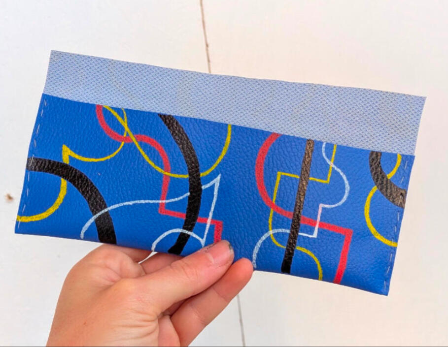 Customisation d&#39;un étui a lunettes en similicuir